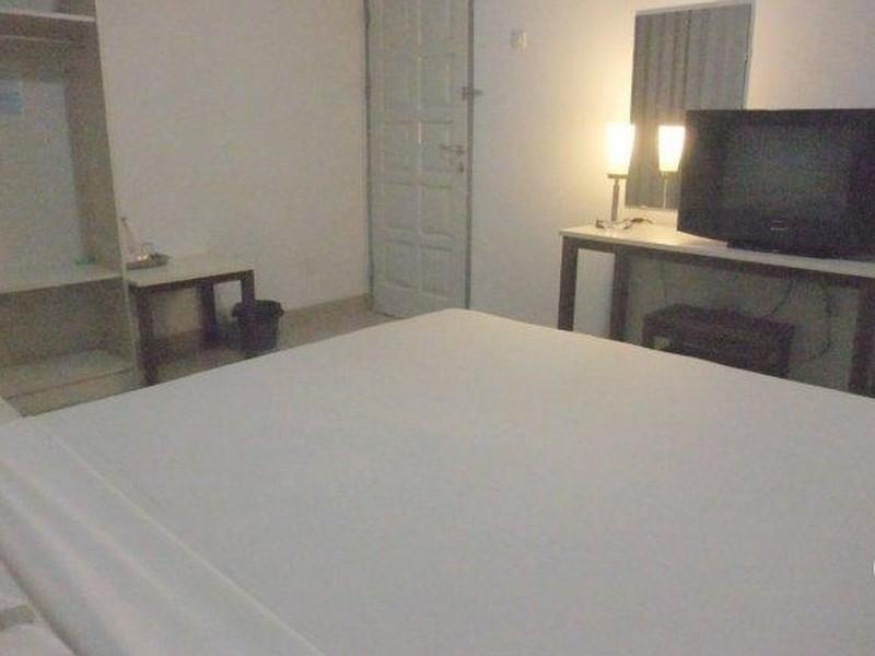 Hotel Metropolitan Inn Manado Eksteriør bilde