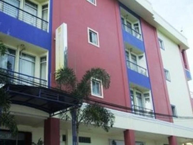 Hotel Metropolitan Inn Manado Eksteriør bilde